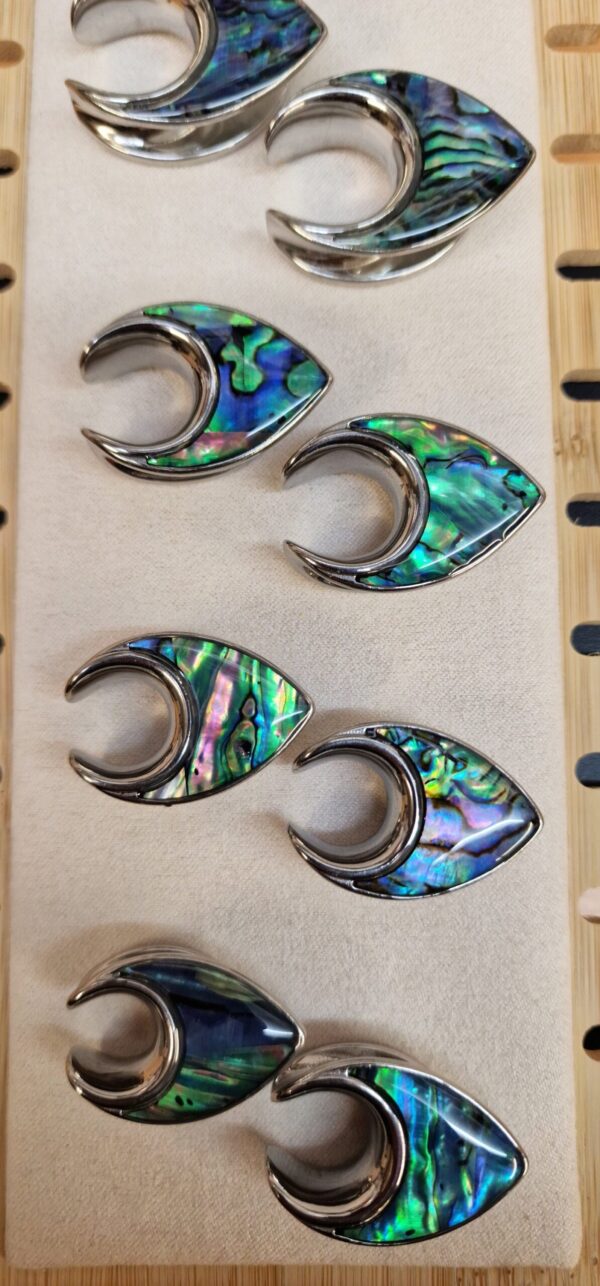 il_fullxfull.5975419004_m591 Titanium Saddle Plugs Ear Stretching with Abalone Shell - Ear Tunnels, Reverse Ear Plug Earrings - Body Piercing Jewellery Ear Gauges